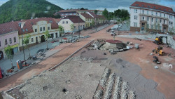 Náměstí Míru