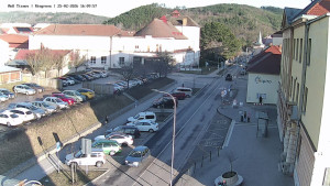 Město Tišnov - Riegerova ulice - 25.2.2026 v 16:15 Město Tišnov - Riegerova ulice - 25.2.2026 v 16:15