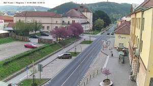 Město Tišnov - Riegerova ulice - 19.4.2026 v 19:15 Město Tišnov - Riegerova ulice - 19.4.2026 v 19:15