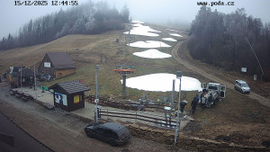 Skiareál Hodonín u Kunštátu - Sjezdovka - 15.12.2025 v 12:45 Skiareál Hodonín u Kunštátu - Sjezdovka - 15.12.2025 v 12:45