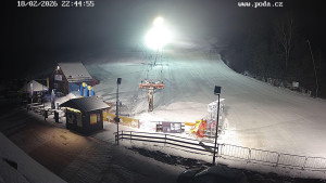 Skiareál Hodonín u Kunštátu - Sjezdovka - 18.2.2026 v 22:45 Skiareál Hodonín u Kunštátu - Sjezdovka - 18.2.2026 v 22:45