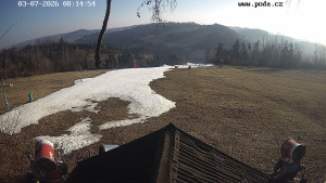 Skiareál Hodonín u Kunštátu - Sjezdovka, panorama východ - 7.3.2026 v 08:15 Skiareál Hodonín u Kunštátu - Sjezdovka, panorama východ - 7.3.2026 v 08:15