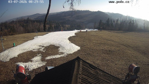 Skiareál Hodonín u Kunštátu - Sjezdovka, panorama východ - 7.3.2026 v 08:30 Skiareál Hodonín u Kunštátu - Sjezdovka, panorama východ - 7.3.2026 v 08:30