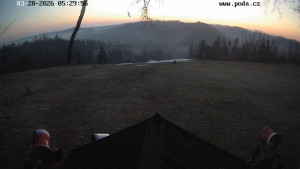 Skiareál Hodonín u Kunštátu - Sjezdovka, panorama východ - 20.3.2026 v 05:30 Skiareál Hodonín u Kunštátu - Sjezdovka, panorama východ - 20.3.2026 v 05:30