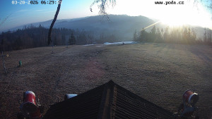 Skiareál Hodonín u Kunštátu - Sjezdovka, panorama východ - 20.3.2026 v 06:30 Skiareál Hodonín u Kunštátu - Sjezdovka, panorama východ - 20.3.2026 v 06:30