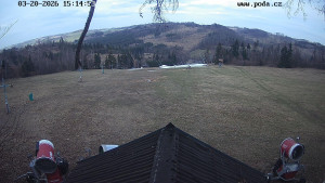 Skiareál Hodonín u Kunštátu - Sjezdovka, panorama východ - 20.3.2026 v 15:15 Skiareál Hodonín u Kunštátu - Sjezdovka, panorama východ - 20.3.2026 v 15:15