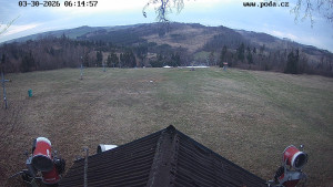 Skiareál Hodonín u Kunštátu - Sjezdovka, panorama východ - 30.3.2026 v 07:15 Skiareál Hodonín u Kunštátu - Sjezdovka, panorama východ - 30.3.2026 v 07:15