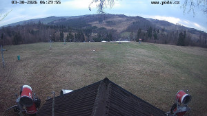 Skiareál Hodonín u Kunštátu - Sjezdovka, panorama východ - 30.3.2026 v 07:30 Skiareál Hodonín u Kunštátu - Sjezdovka, panorama východ - 30.3.2026 v 07:30