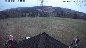 Skiareál Hodonín u Kunštátu - Sjezdovka, panorama východ - 30.3.2026 v 11:45 Skiareál Hodonín u Kunštátu - Sjezdovka, panorama východ - 30.3.2026 v 11:45