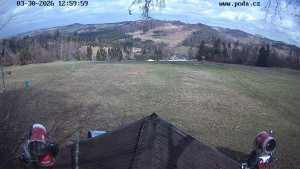 Skiareál Hodonín u Kunštátu - Sjezdovka, panorama východ - 30.3.2026 v 14:00 Skiareál Hodonín u Kunštátu - Sjezdovka, panorama východ - 30.3.2026 v 14:00