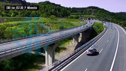 Dálnice D8, Lovoš