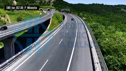 Dálnice D8, Lovoš