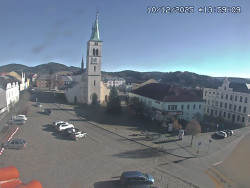 Náměstí, koste sv. Markéty