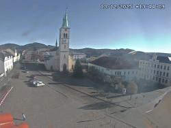 Náměstí, koste sv. Markéty