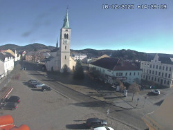 Náměstí, koste sv. Markéty