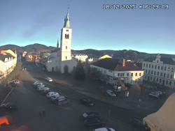 Náměstí, koste sv. Markéty