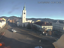 Náměstí, koste sv. Markéty