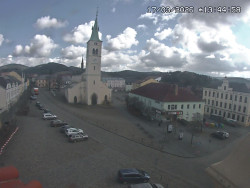 Náměstí, koste sv. Markéty