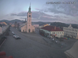 Náměstí, koste sv. Markéty