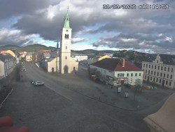 Náměstí, koste sv. Markéty