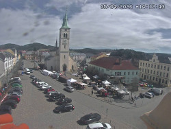 Náměstí, koste sv. Markéty