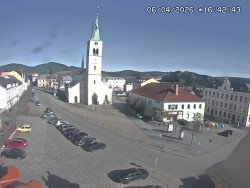 Náměstí, koste sv. Markéty