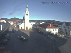 Náměstí, koste sv. Markéty