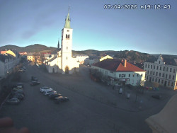 Náměstí, koste sv. Markéty