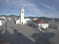 Náměstí, koste sv. Markéty