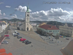 Náměstí, koste sv. Markéty