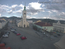 Náměstí, koste sv. Markéty