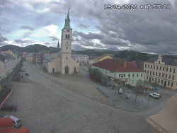 Náměstí, koste sv. Markéty