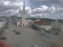 Náměstí, koste sv. Markéty