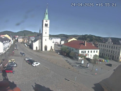 Náměstí, koste sv. Markéty