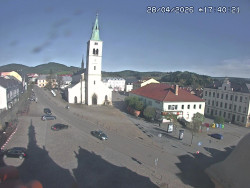 Náměstí, koste sv. Markéty