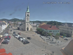 Náměstí, koste sv. Markéty