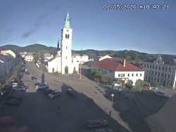 Náměstí, koste sv. Markéty