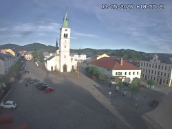 Náměstí, koste sv. Markéty