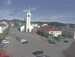 Náměstí, koste sv. Markéty