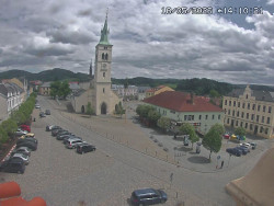 Náměstí, koste sv. Markéty