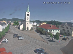 Náměstí, koste sv. Markéty
