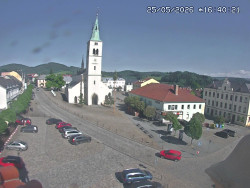 Náměstí, koste sv. Markéty