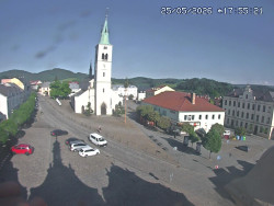 Náměstí, koste sv. Markéty