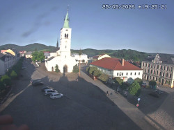 Náměstí, koste sv. Markéty