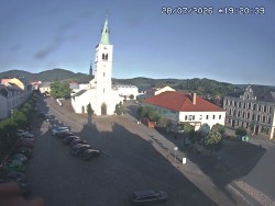 Náměstí, koste sv. Markéty