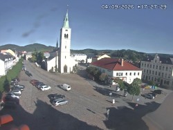 Náměstí, koste sv. Markéty