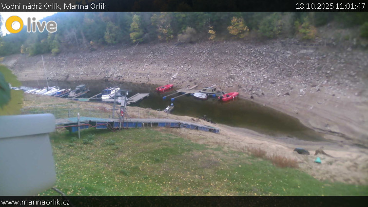 Vodní nádrž Orlík - Marina Orlík - 18.10.2025 v 11:01 Vodní nádrž Orlík - Marina Orlík - 18.10.2025 v 11:01