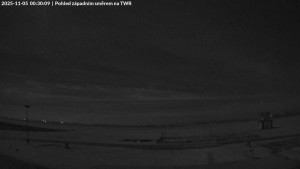 Letiště Nové Město nad Metují - Prostor letiště - 5.11.2025 v 00:30 Letiště Nové Město nad Metují - Prostor letiště - 5.11.2025 v 00:30