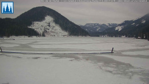 Městečko Mariazell - Jezero Erlaufsee - 7.1.2026 v 07:45 Městečko Mariazell - Jezero Erlaufsee - 7.1.2026 v 07:45