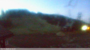 Ski areál Razula - Dolní část sjezdovky - 13.11.2025 v 06:15 Ski areál Razula - Dolní část sjezdovky - 13.11.2025 v 06:15